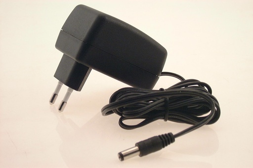 [10556] BATTERYCharger 220V  PB6V